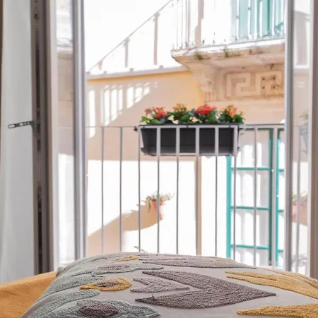 Artemide House - Bilocale Ortigia Wifi Apartment